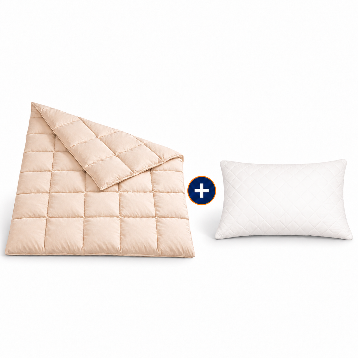 Schafwoll Natur-Set mit einem Schafwoll-Satin Kissen auf weissem Hintergrund